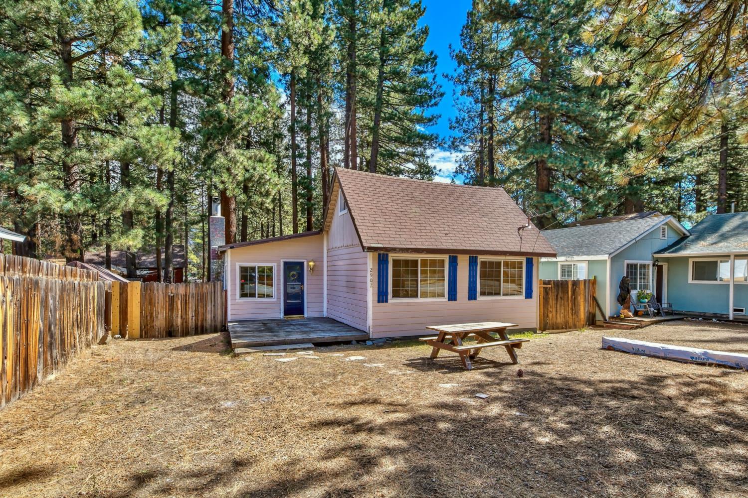 2902 oakland - cozy tahoe cabin close to beaches