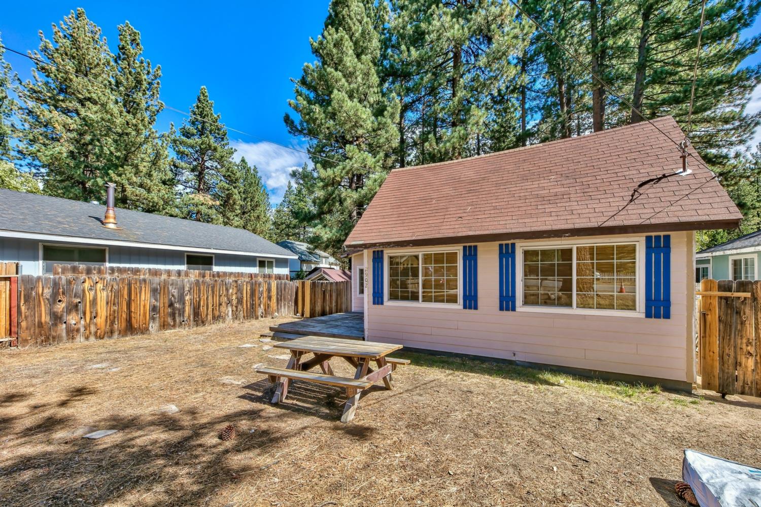 2902 oakland - cozy tahoe cabin close to beaches