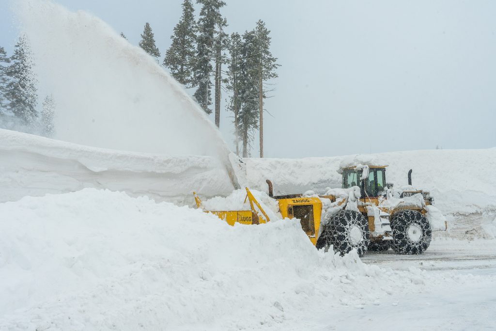 snow plow in tahoe
